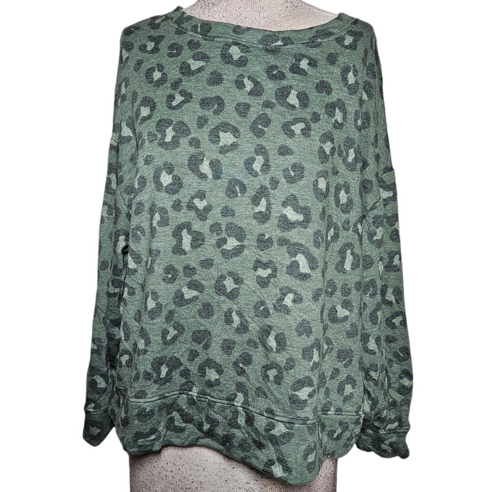Green Animal Print Sweatshirt Size Small